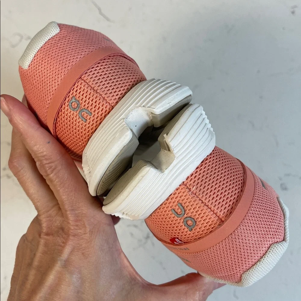 On Running On Cloud 5 Sneakers Women's Flamingo/Pearl Size 6.5 - Picture 6 of 17